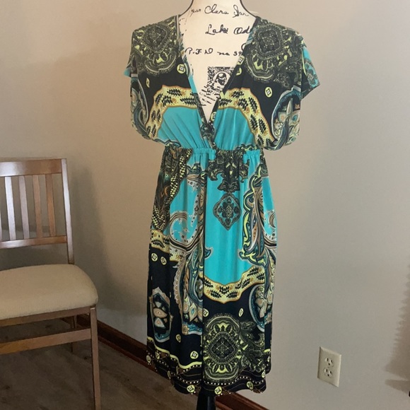 Cristina Love turquoise flutter sleeve tunic top Large - Picture 2 of 4